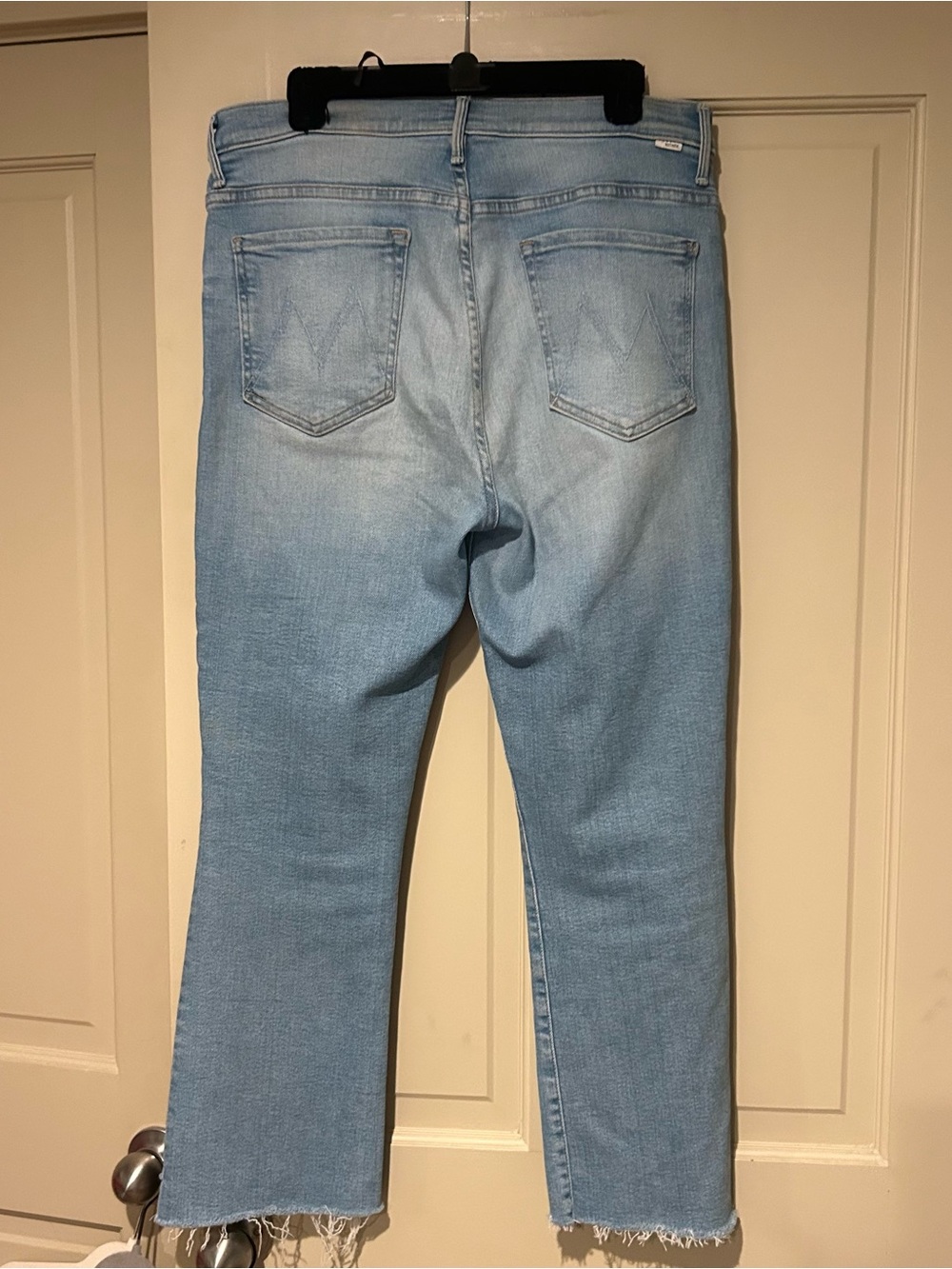 Mother The Insider Crop Step Fray Jean - Picture 7 of 9